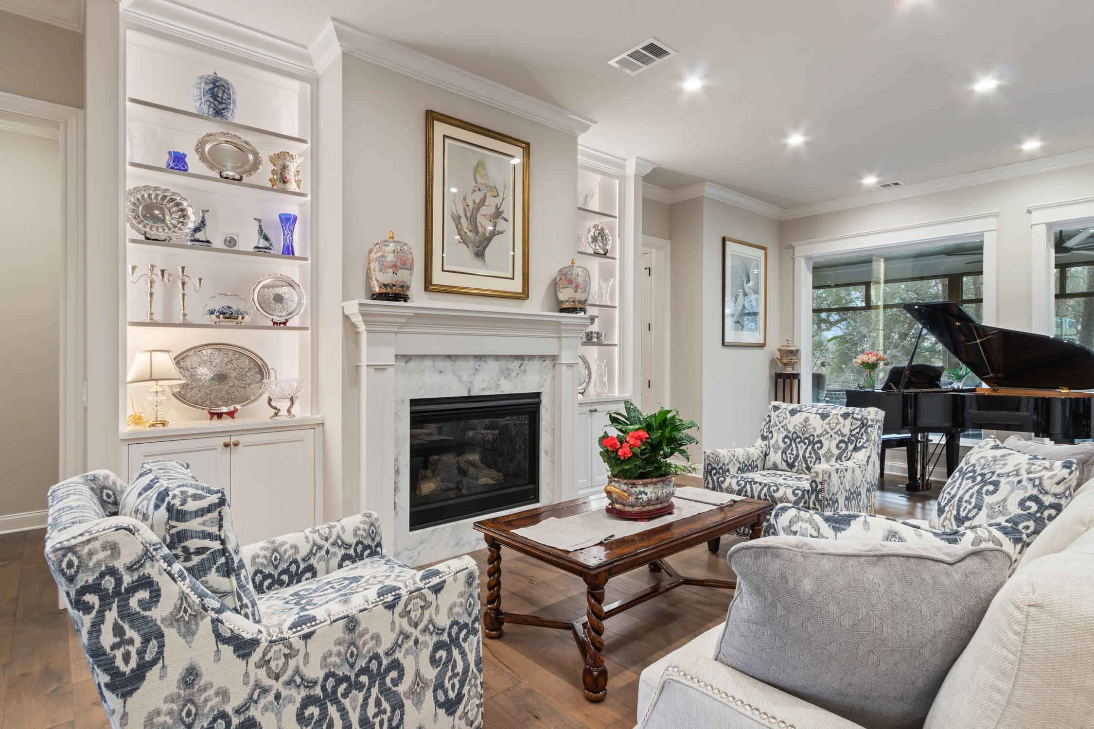 Keith Gunn Construction Waco, Texas - Living Rooms with Family in Mind