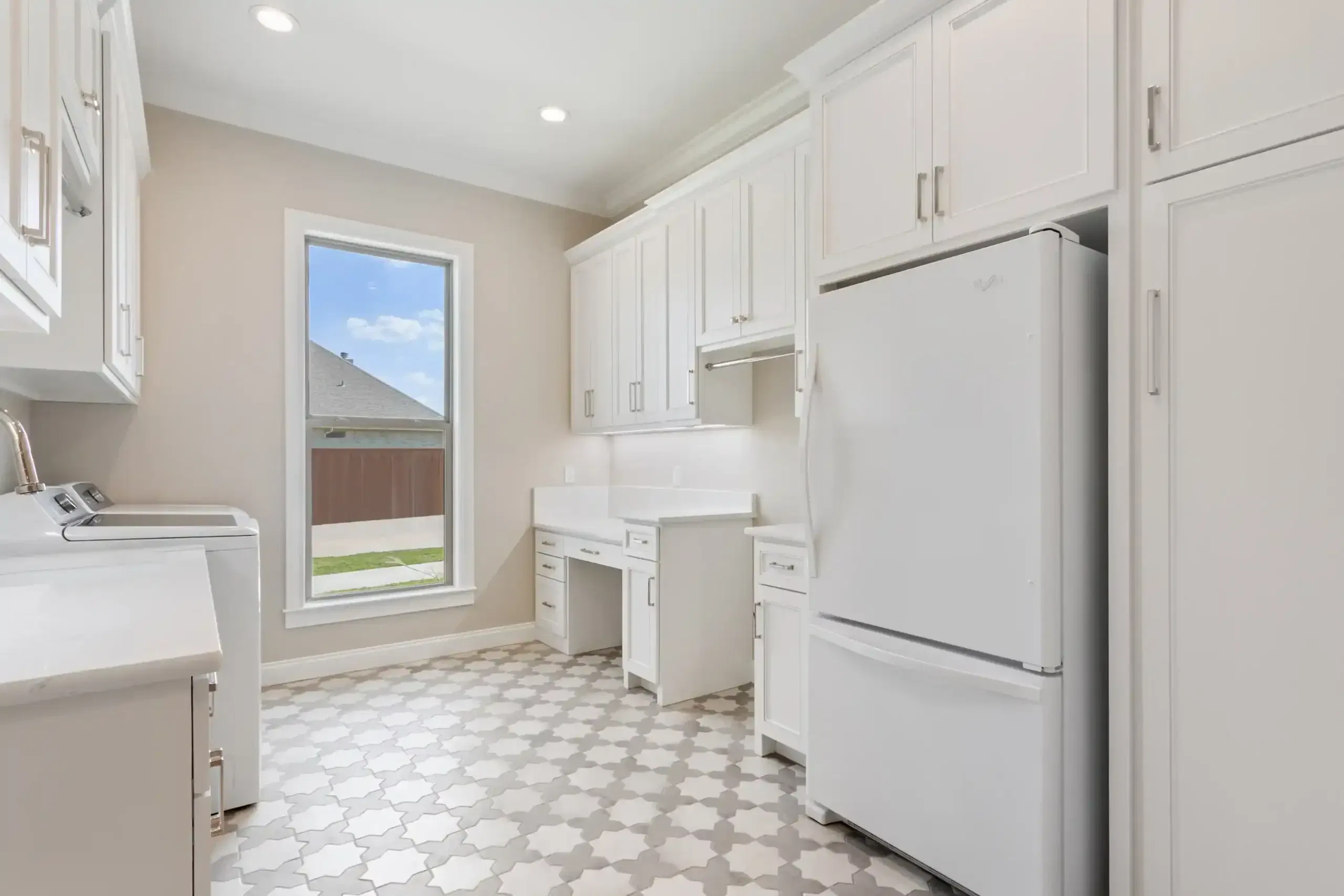 Keith Gunn Construction Waco, Texas - Luxury Appliances and Utility Area