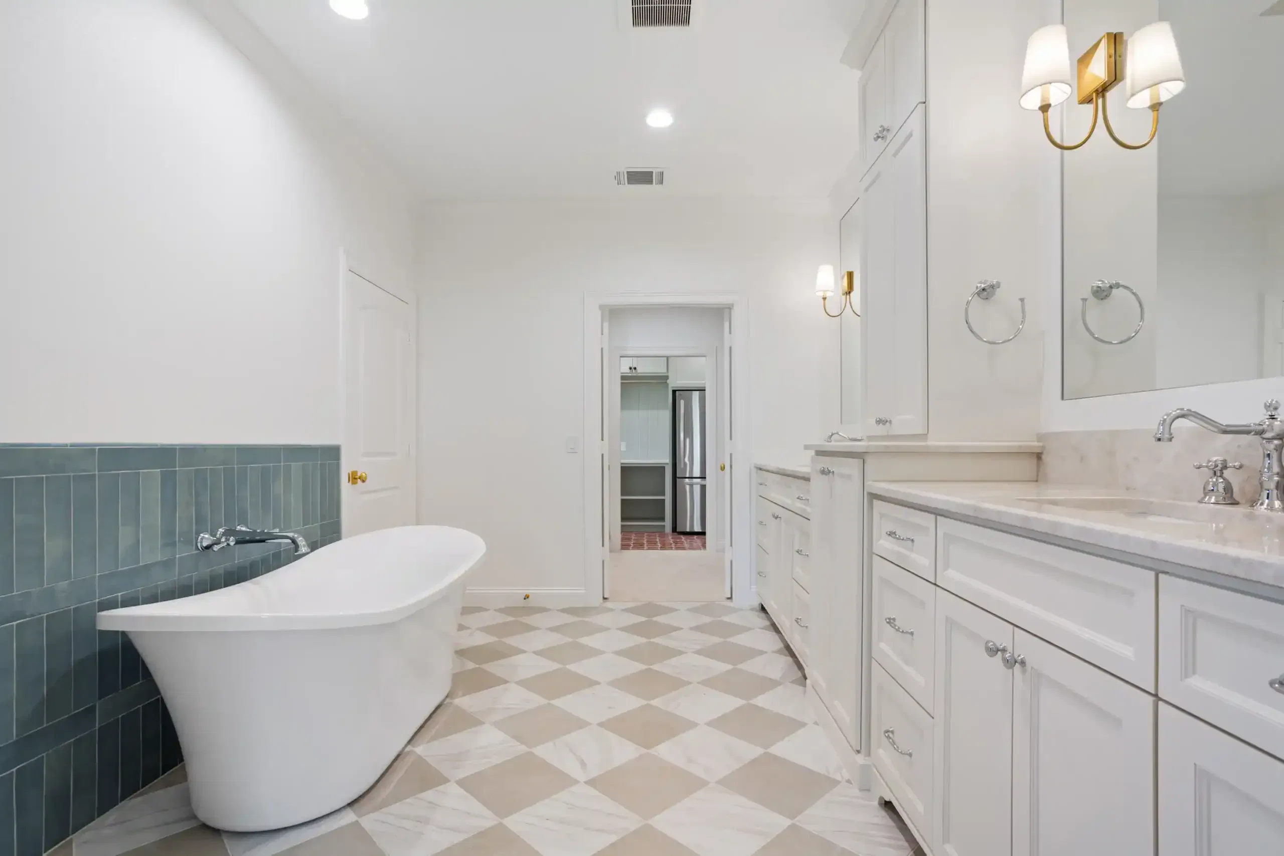 Keith Gunn Construction Waco, Texas Home builder - Designer Bathrooms