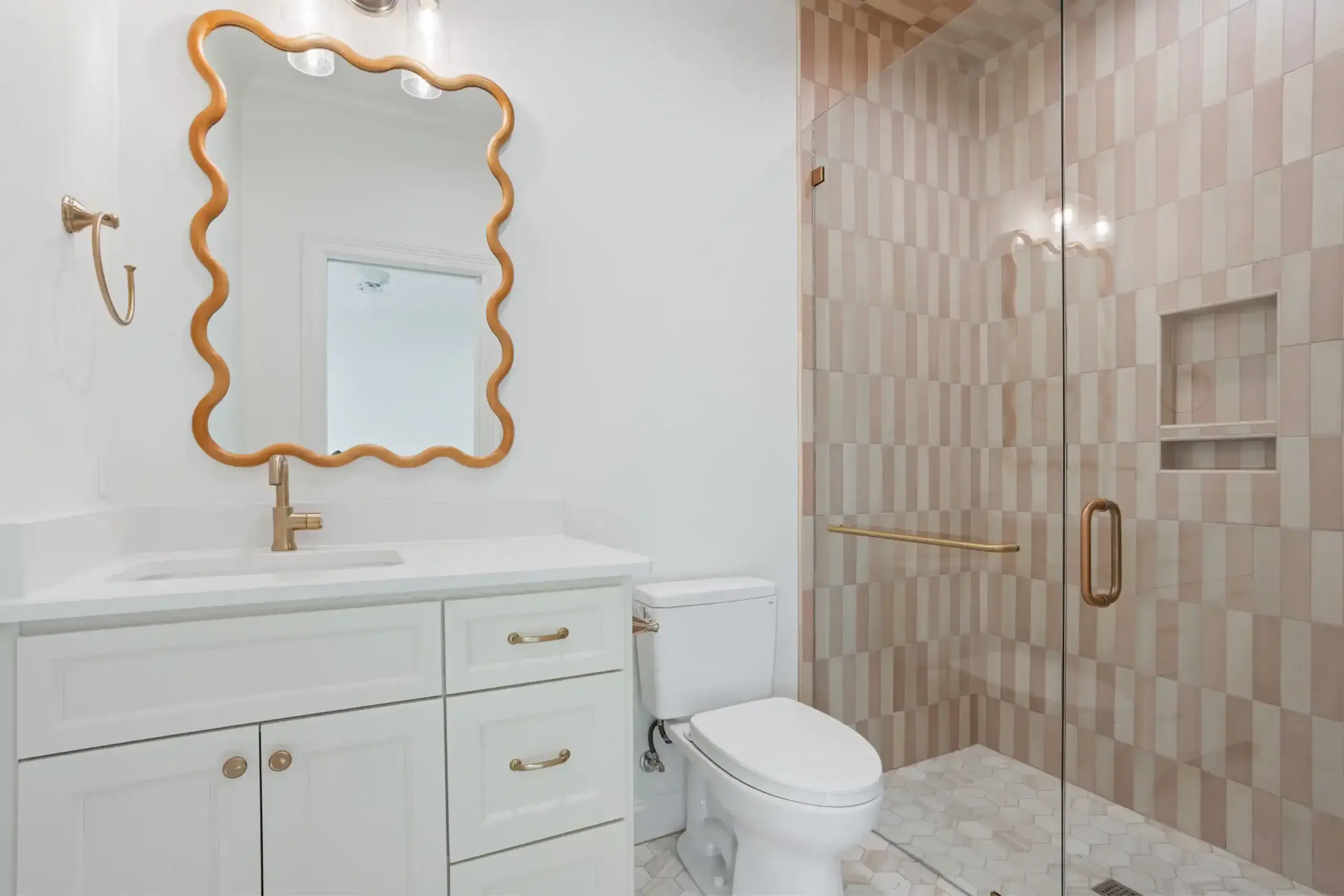 Keith Gunn Construction Waco, Texas Home builder - Modern Bath and Tile Work