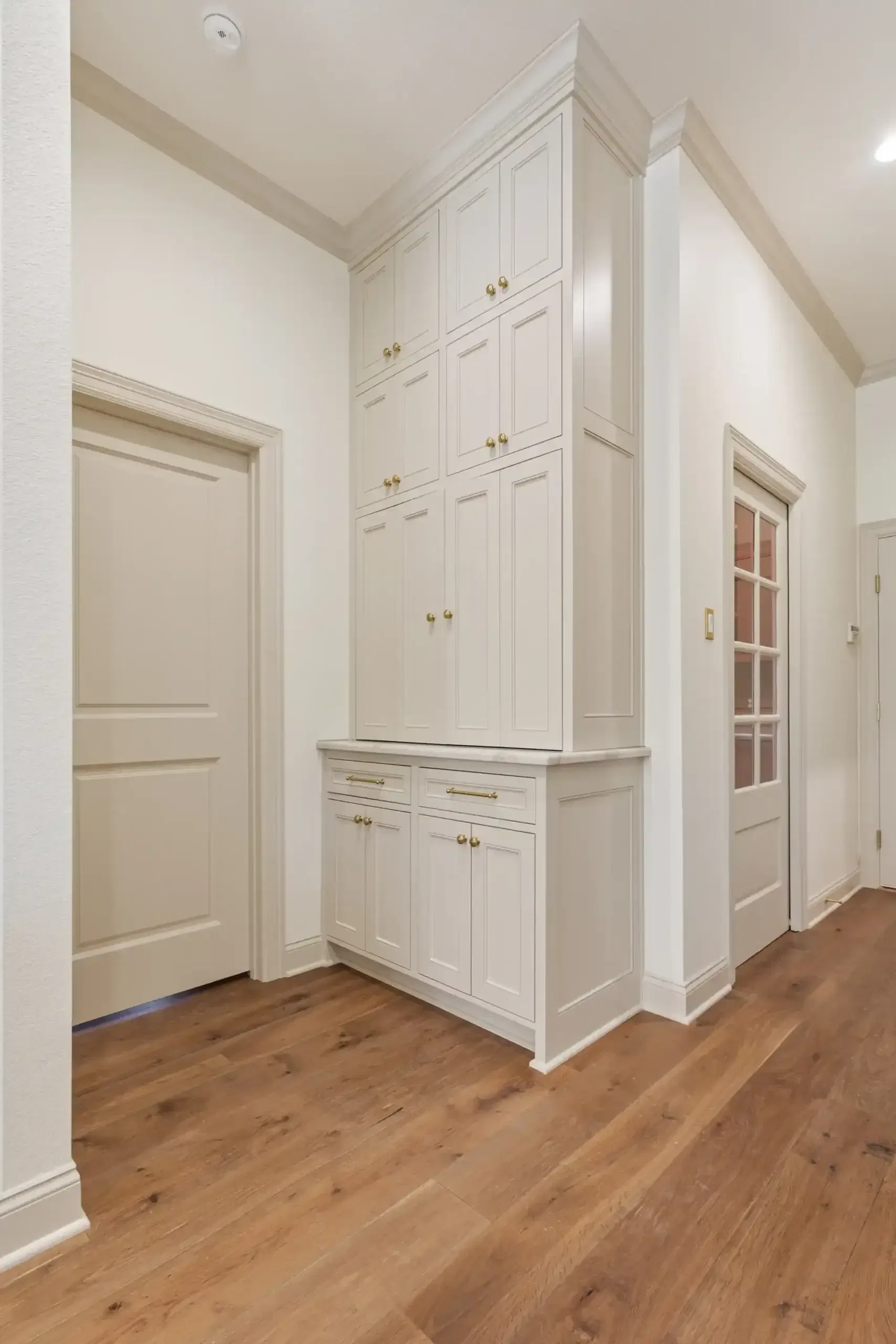 Keith Gunn Construction Waco, Texas Home builder - Spacious Cabinet Storage