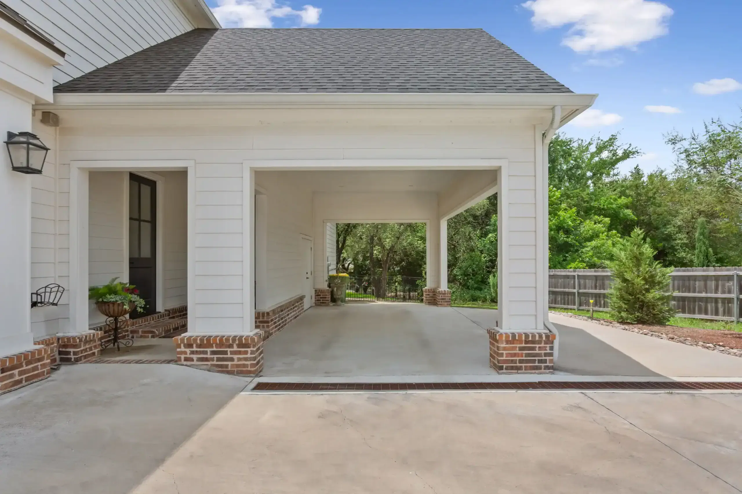Keith Gunn Construction Waco, Texas Luxury Custom Home Builder - Exterior
