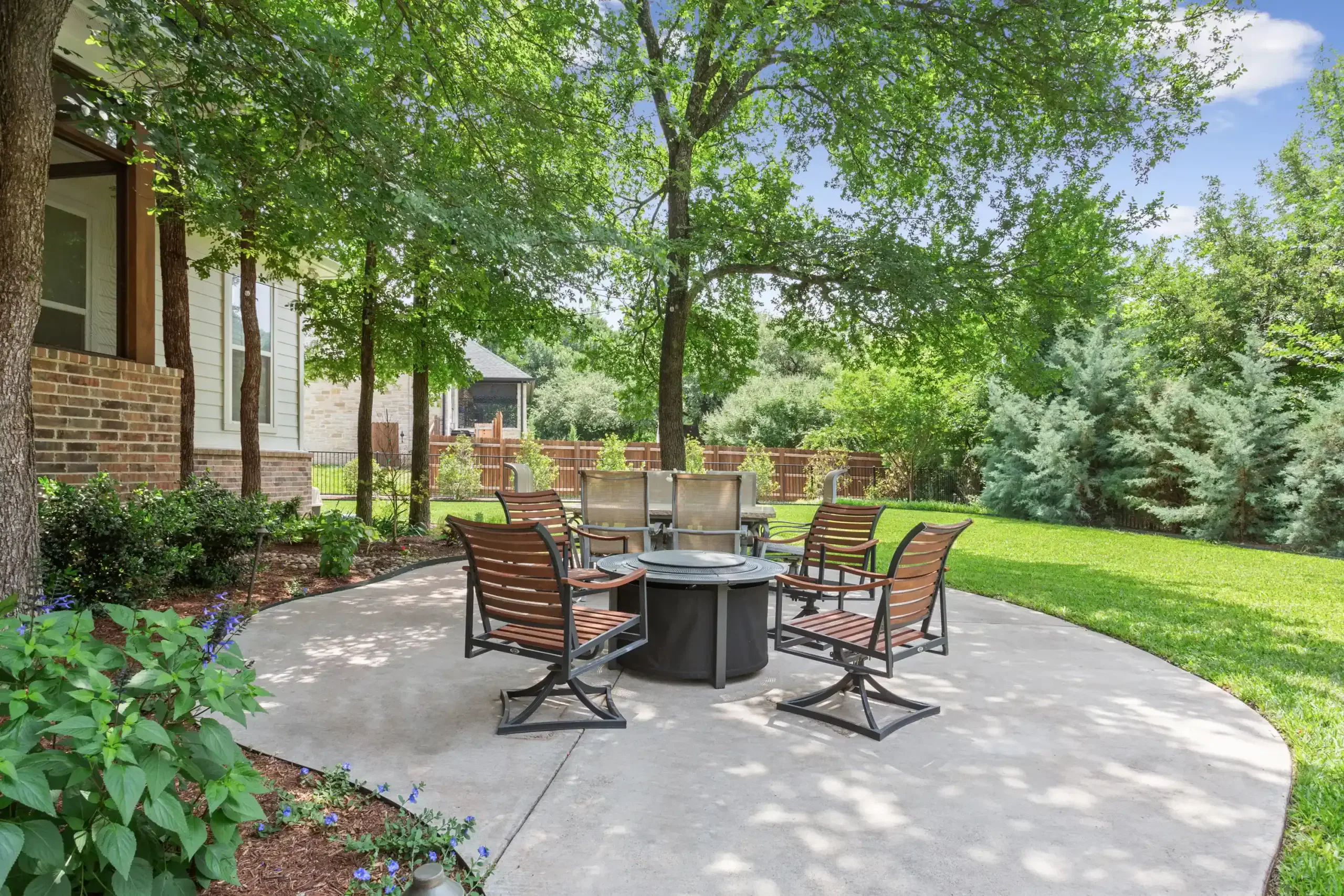 Keith Gunn Construction Hewitt, Texas Custom Home Builder Outdoor Living Area